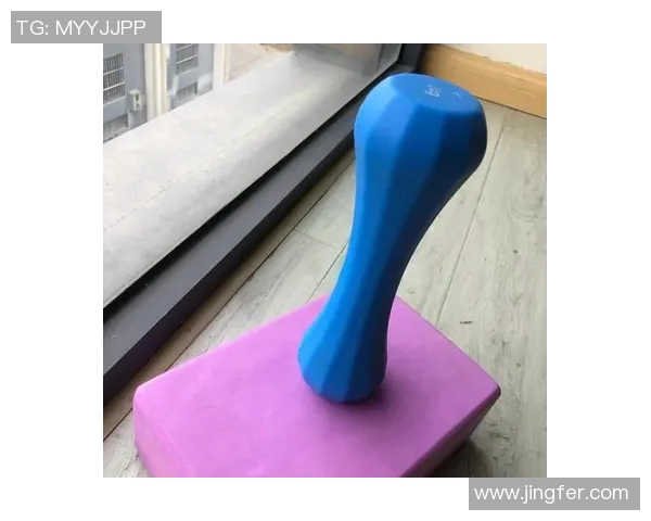 提升力量与耐力的理想选择包胶哑铃助你塑造完美身材